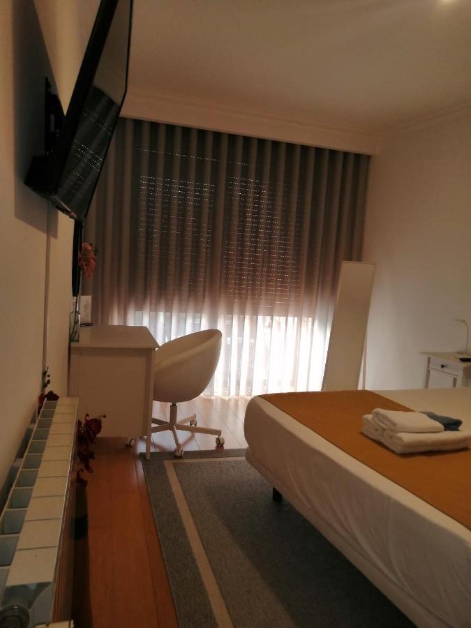 Hotel Blue Bird House - BBH à Figueira da Foz Extérieur photo